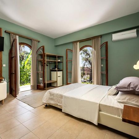 Lord Ape Suites Club Mpenitses Eksteriør billede