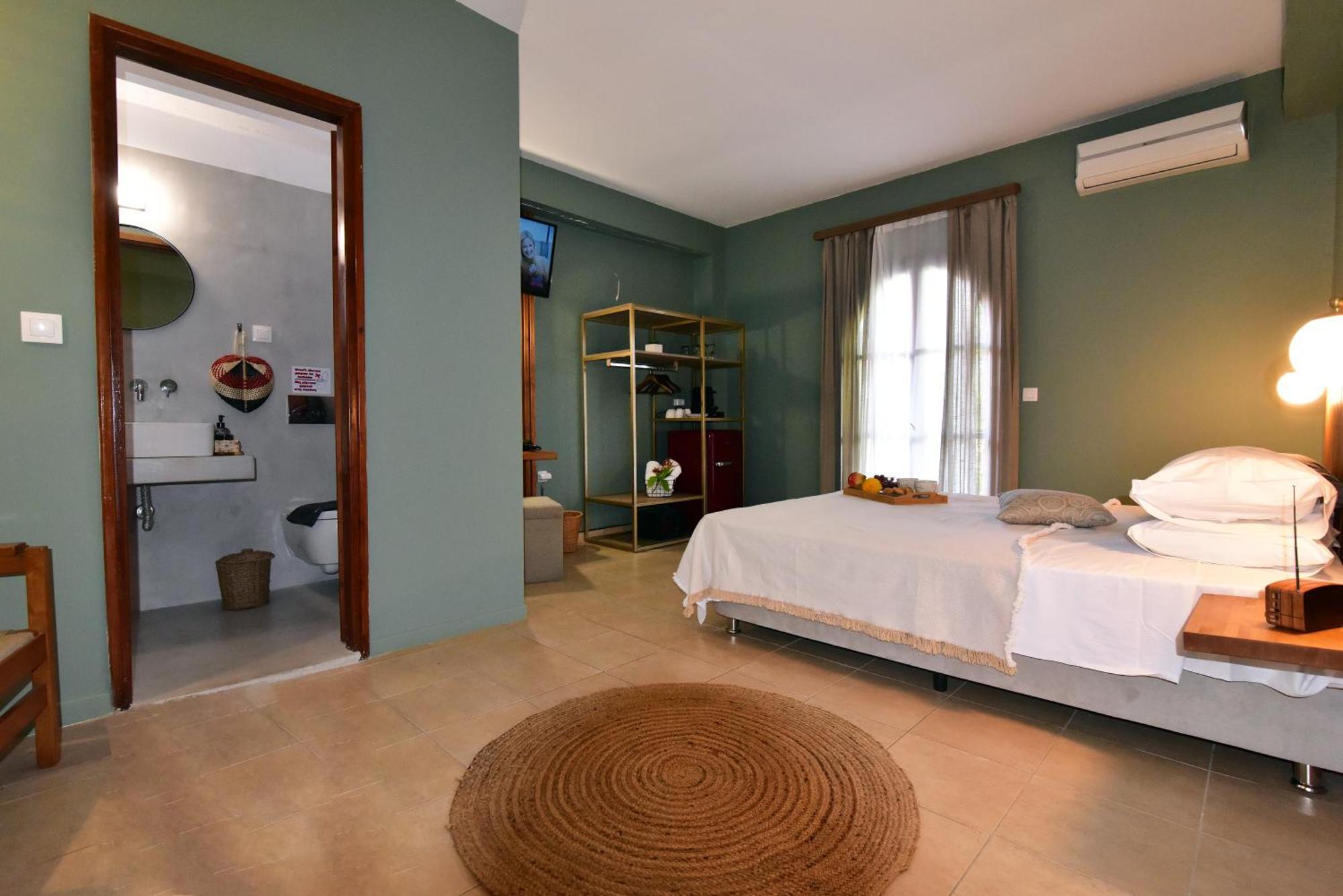 Lord Ape Suites Club Mpenitses Eksteriør billede
